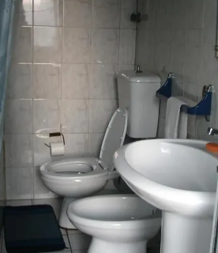 Πανσιόν Residencial Novo - Local 2*