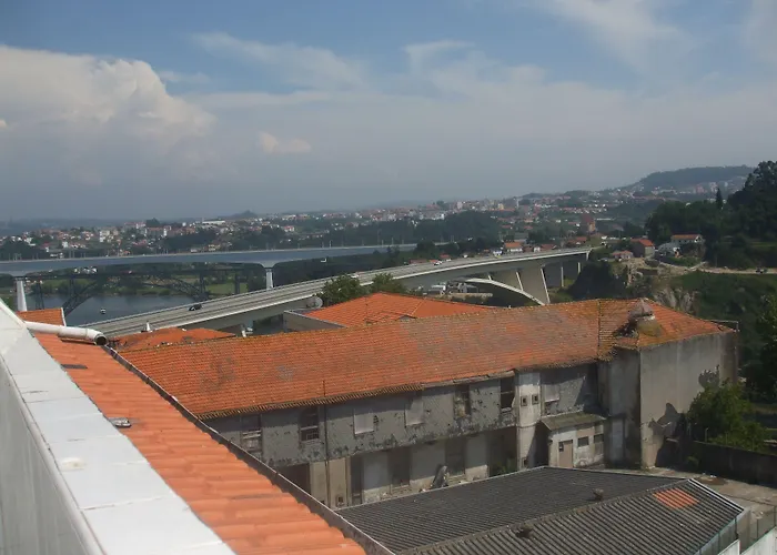 Residencial Novo - Local Casa de hóspedes 2*